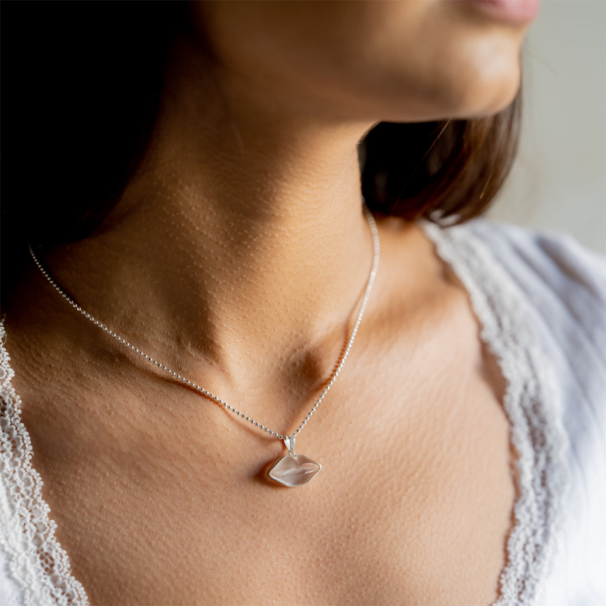POUT Lips Pendant - Clear Quartz (Transparent)