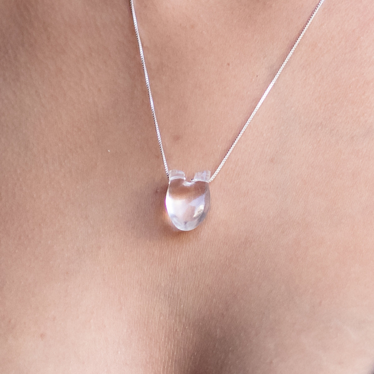HEART Two Veins White Necklace