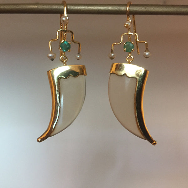 AVANI Gold Faux Tiger Claw Green Royal Earrings