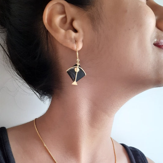 PATANG Small Black Onyx Earrings