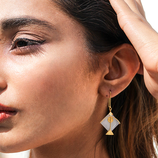 PATANG One Eye Moonstone Earrings