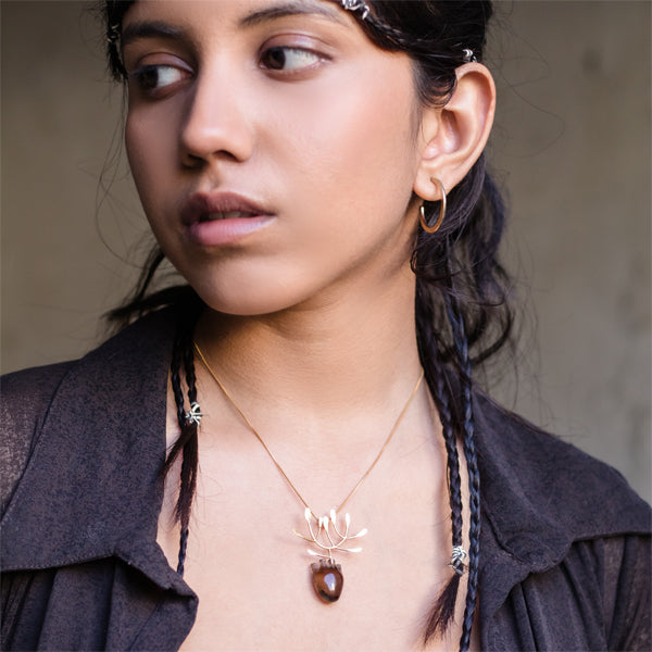 HEART Foliage - Gold Pendant