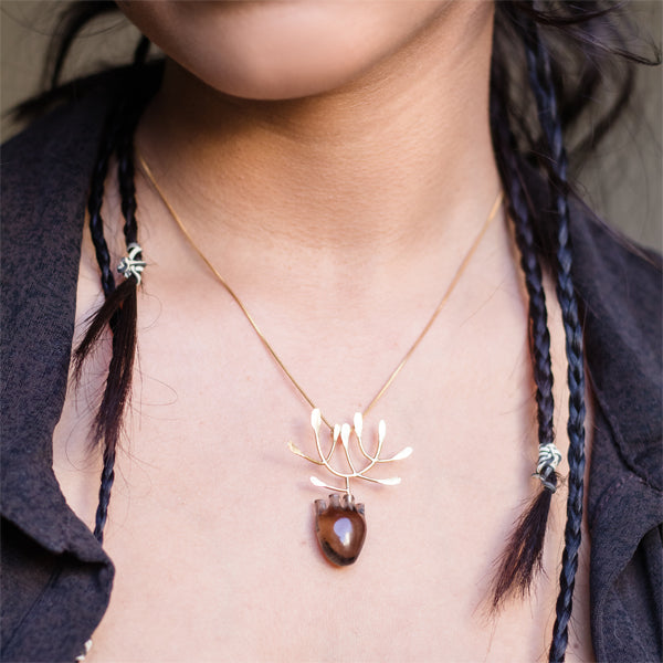 HEART Foliage - Gold Pendant