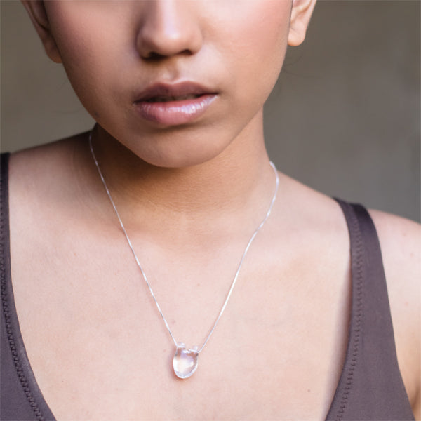 HEART Two Veins White Necklace