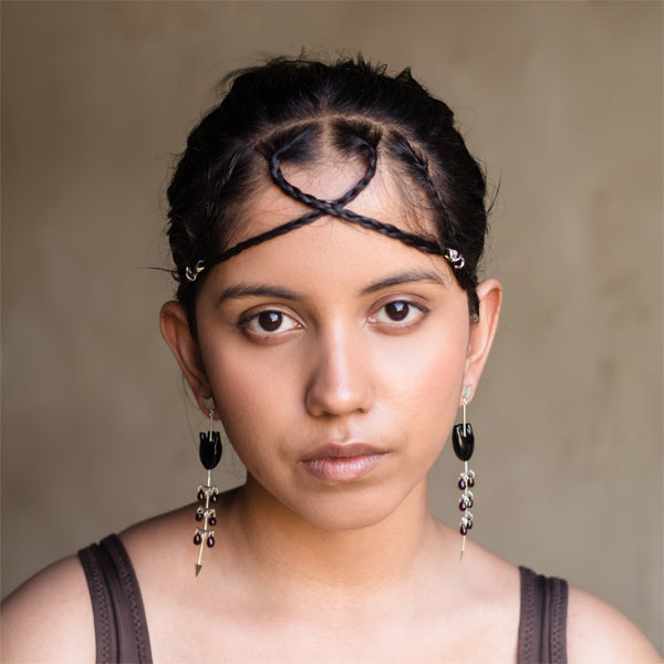 HEART Bleeding - Black Earrings