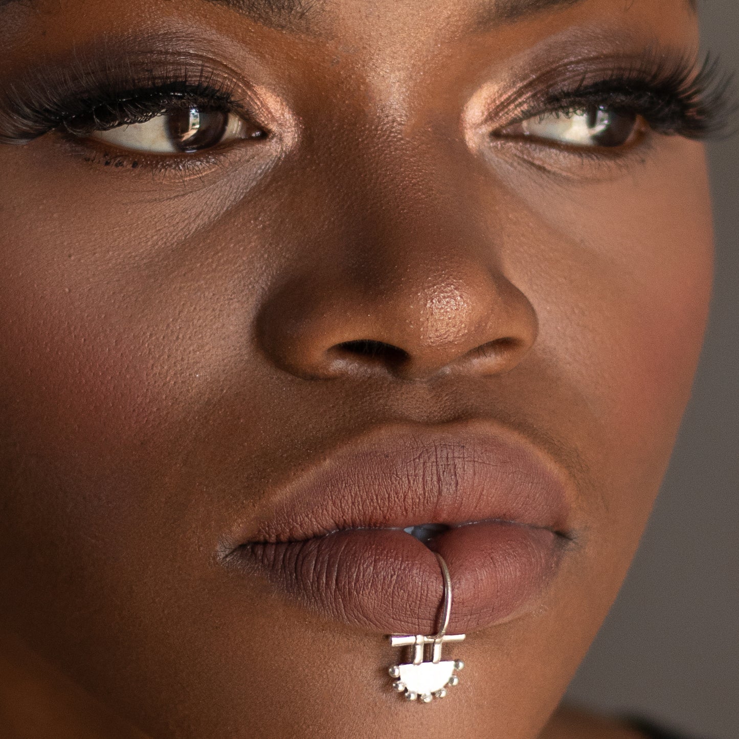 SEJAL Silver Lip Ring