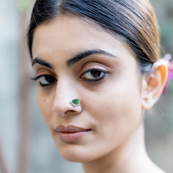 PICHWAI Emerald Lotus Leaf Nose Pin