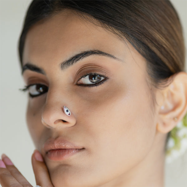 PICHWAI Netra Nose Pin