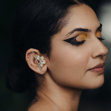 Load image into Gallery viewer, TARKASHI BOLD EARCUFF
