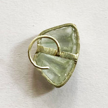 Load image into Gallery viewer, PICHWAI Fluorite Leaf Nose Pin
