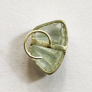 PICHWAI Fluorite Leaf Nose Pin