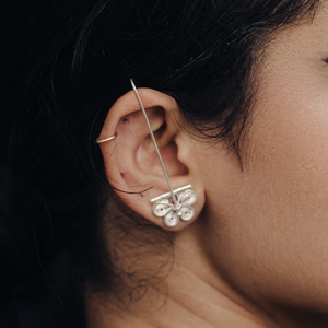 TARKASHI EAR LOBE CUFF