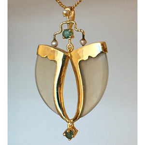 AVANI Gold Faux Tiger Claw Green Royal Pendant (without chain)
