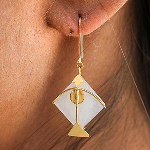 PATANG One Eye Moonstone Earrings