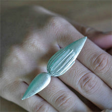 Load image into Gallery viewer, TUSCANY Double Petal Side Ring

