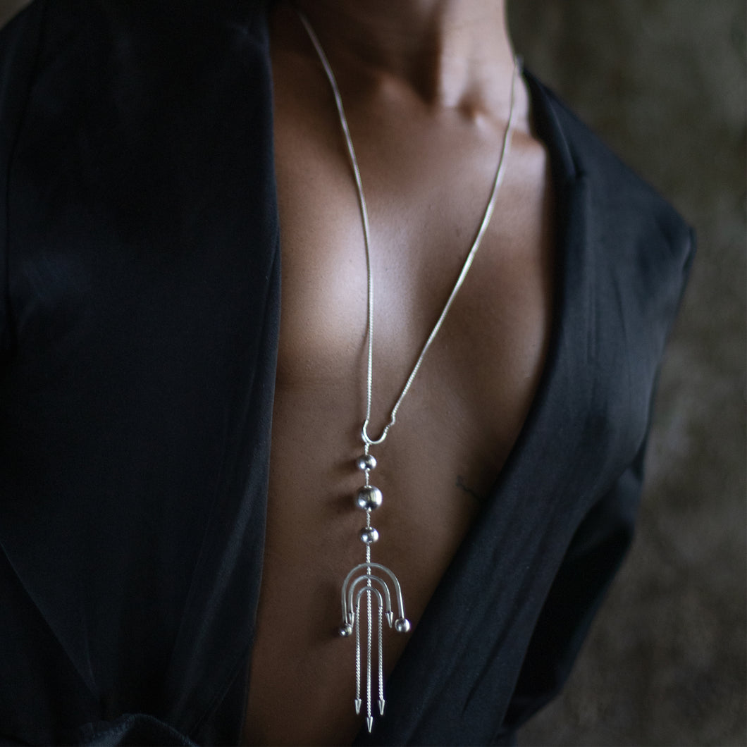 Deco Silver Flapper Lariat